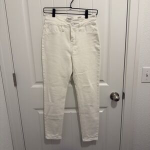 Kancan Women's High Rise Ankle Skinny White Jean Distressed Size 26